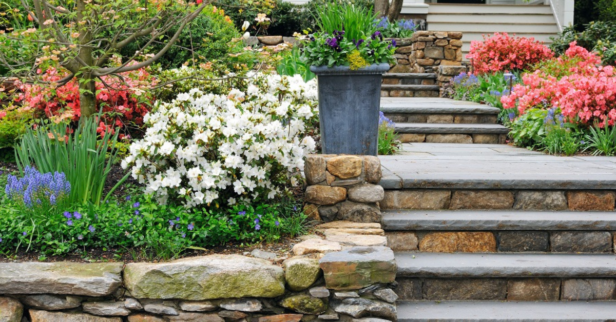 Incorporate Hardscapes Into Your Landscaping